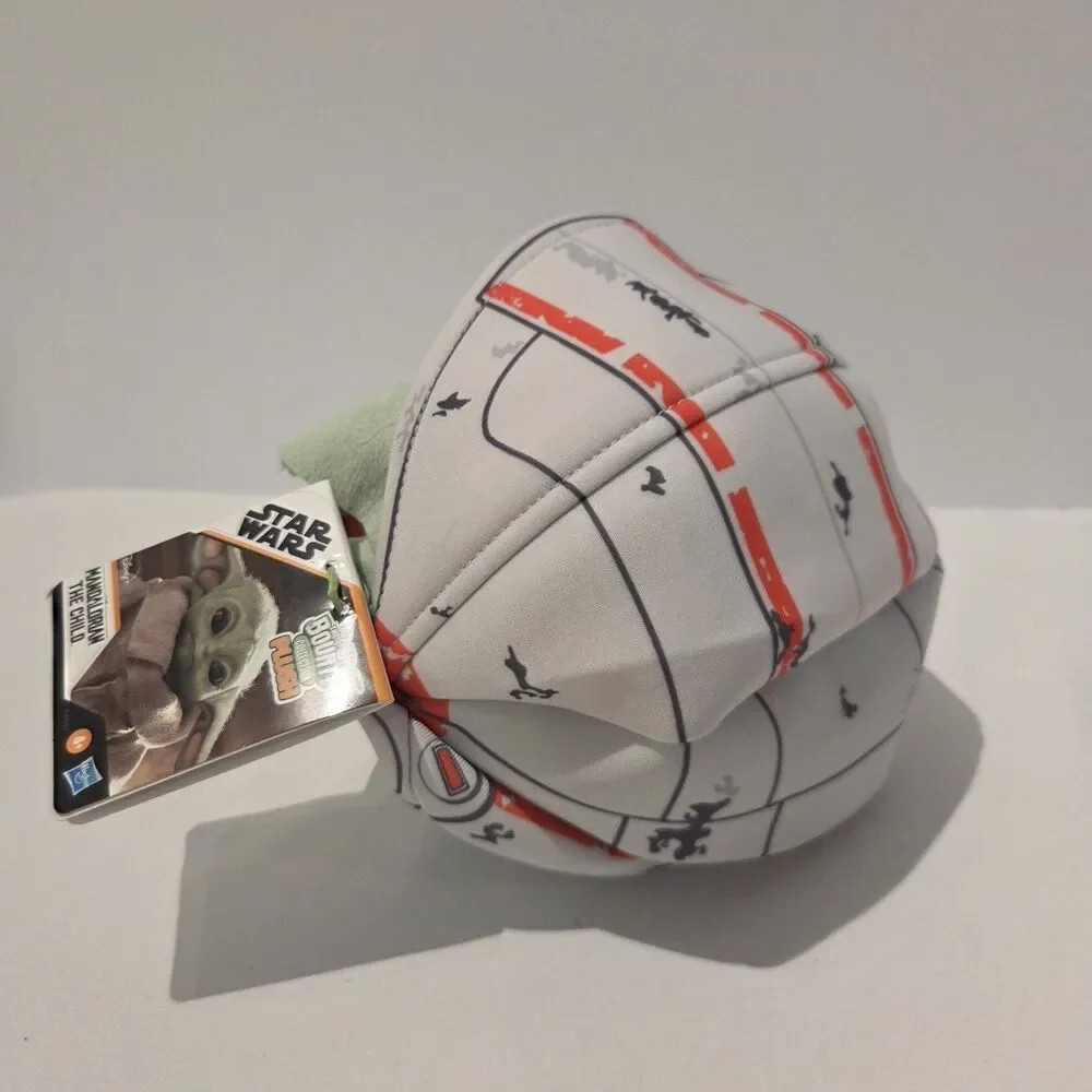 Star Wars Mandalorian The Child Bounty Collection Hideaway Plush Toy Baby Yoda